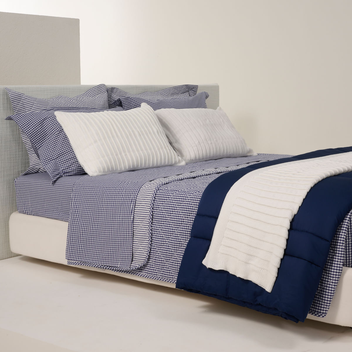 01 16 0123 PORTA TRAVESSEIRO UNIQUE Branco 002